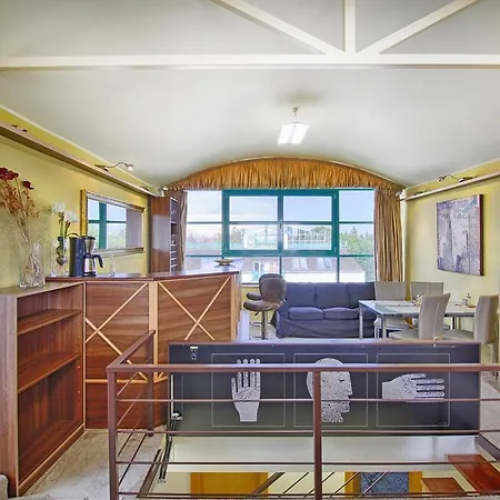 Apartmán Panoramic With Roof Terrace With Jacuzzi