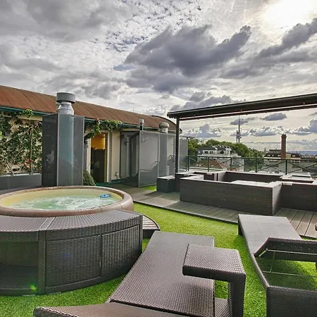 Panoramic With Roof Terrace With Jacuzzi